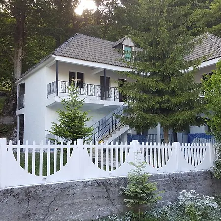 Hotel Perla E Alpeve